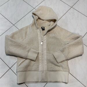 Women’s North Face Fuzzy Jacket